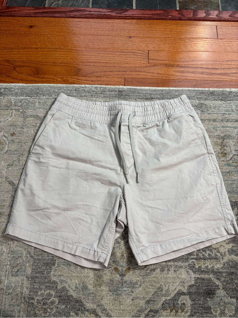 Calvin Klein Light Gray Men’s Elastic Waist Drawstring Shorts